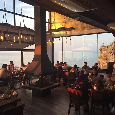 Livadi Hotel *